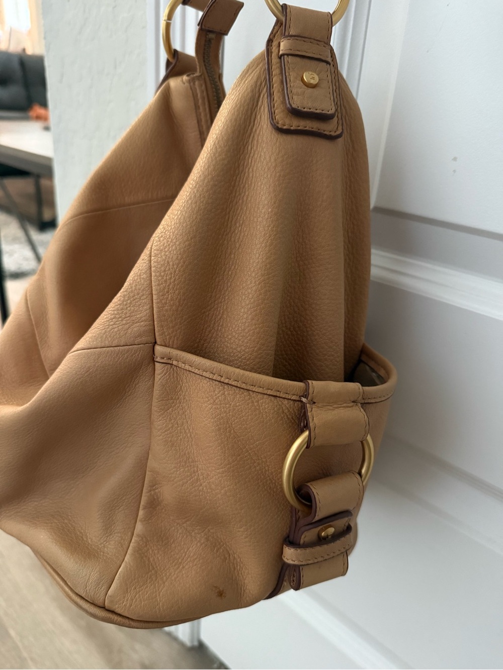 Liz Claiborne Tan Leather Shoulder Hobo Bag - Picture 2 of 6